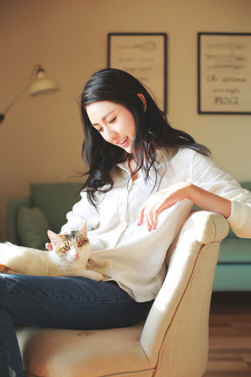 阿利松在对阵阿森纳的比赛中扑出关键点球，阿利松还是阿利森